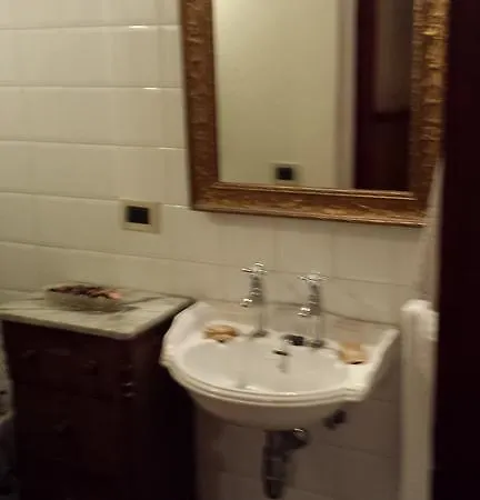 宫比扎里旅馆 招待所 拉波拉诺泰尔梅